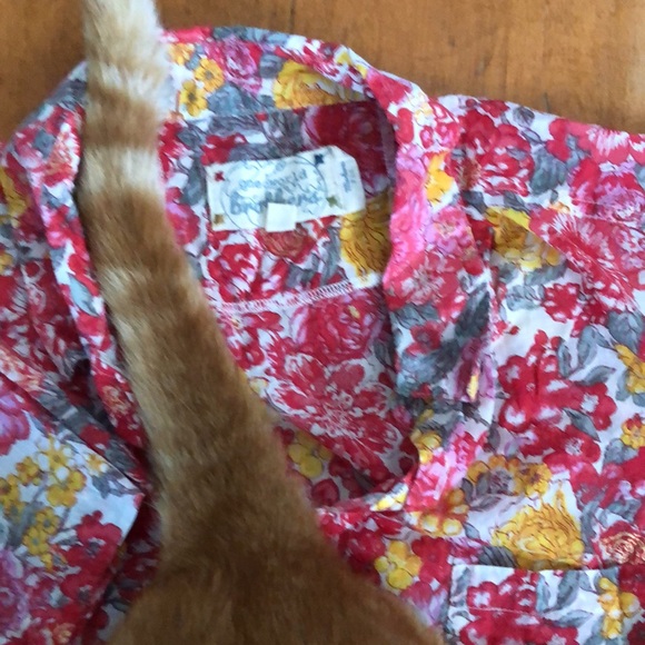 Men’s cotton shirt short sleeve by April Cornell s L has gold accents - Picture 2 of 3